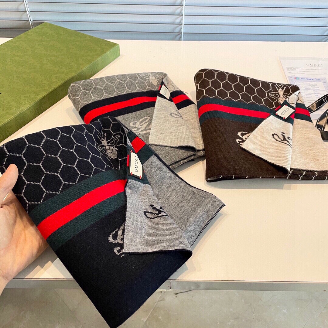 Streetwear Scarf GUCCI 329067 size:32*180cm - vstockx