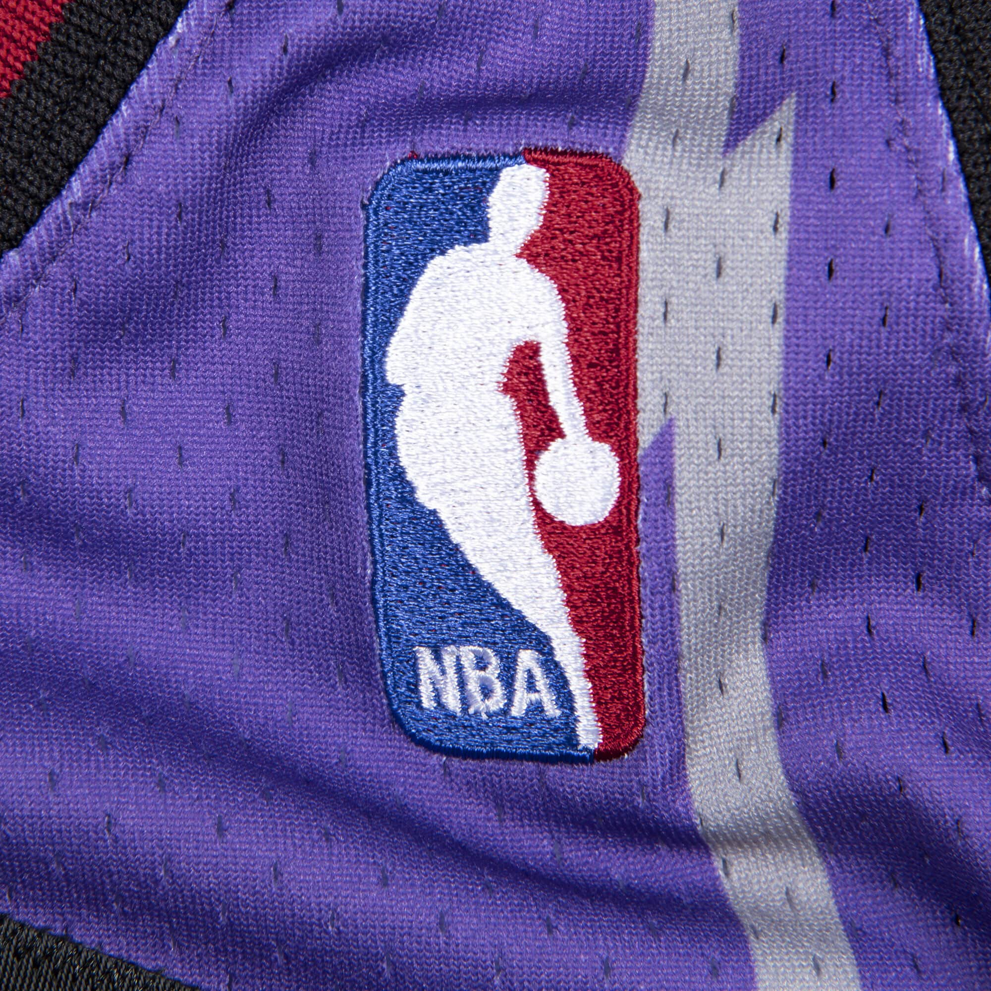 Authentic Jersey Toronto Raptors Road 1998-99 Tracy McGrady - vstockx