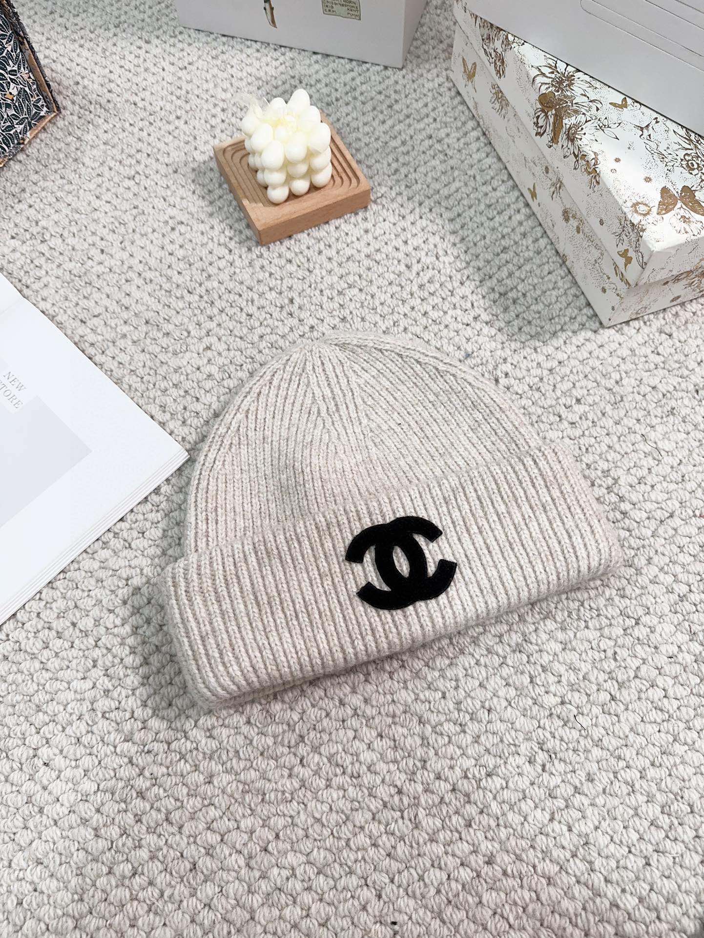 Streetwear Hat Chanel 329320 - vstockx