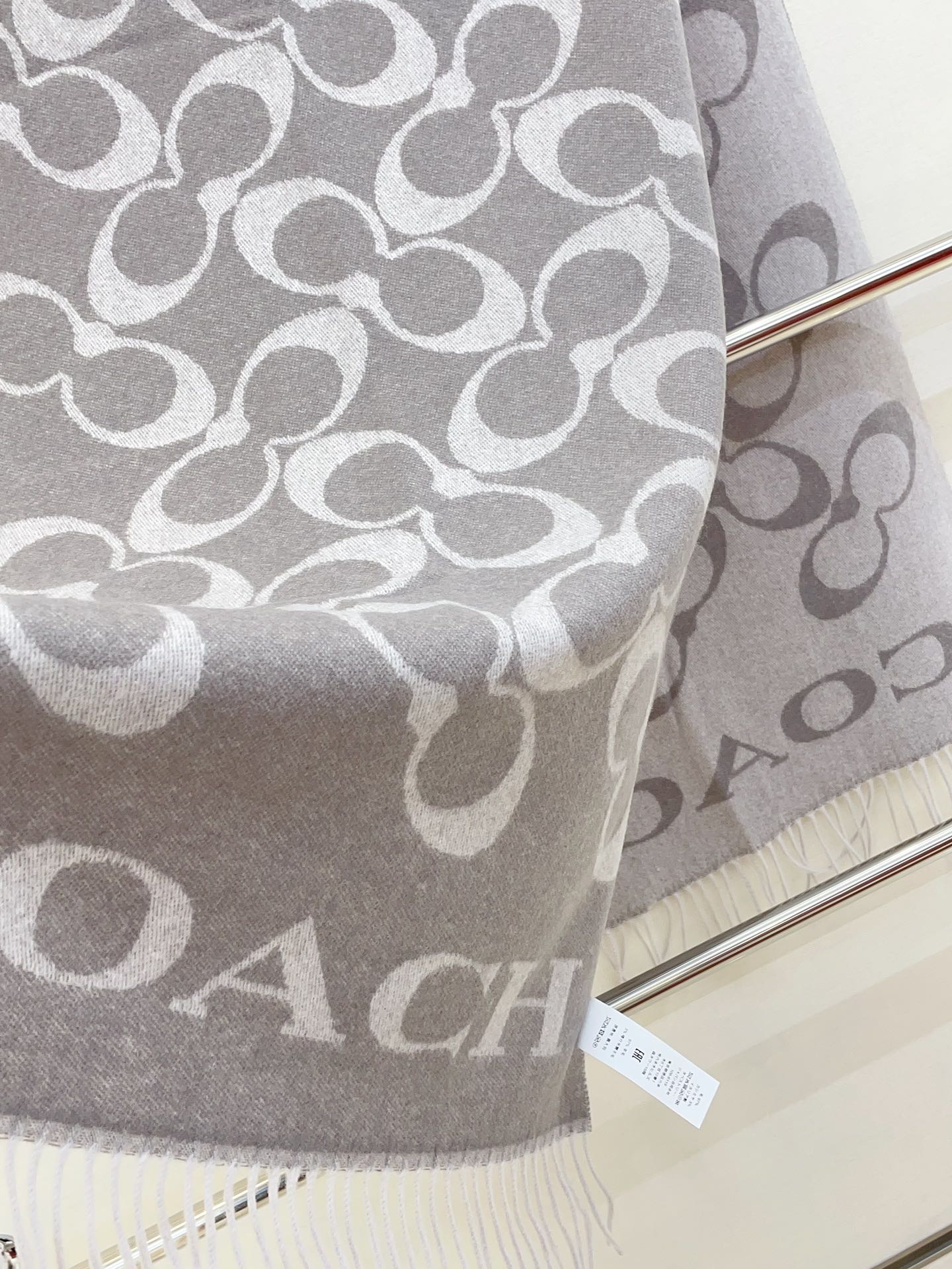 Streetwear Scarf COACH 328768 SIZE:195×53cm - vstockx