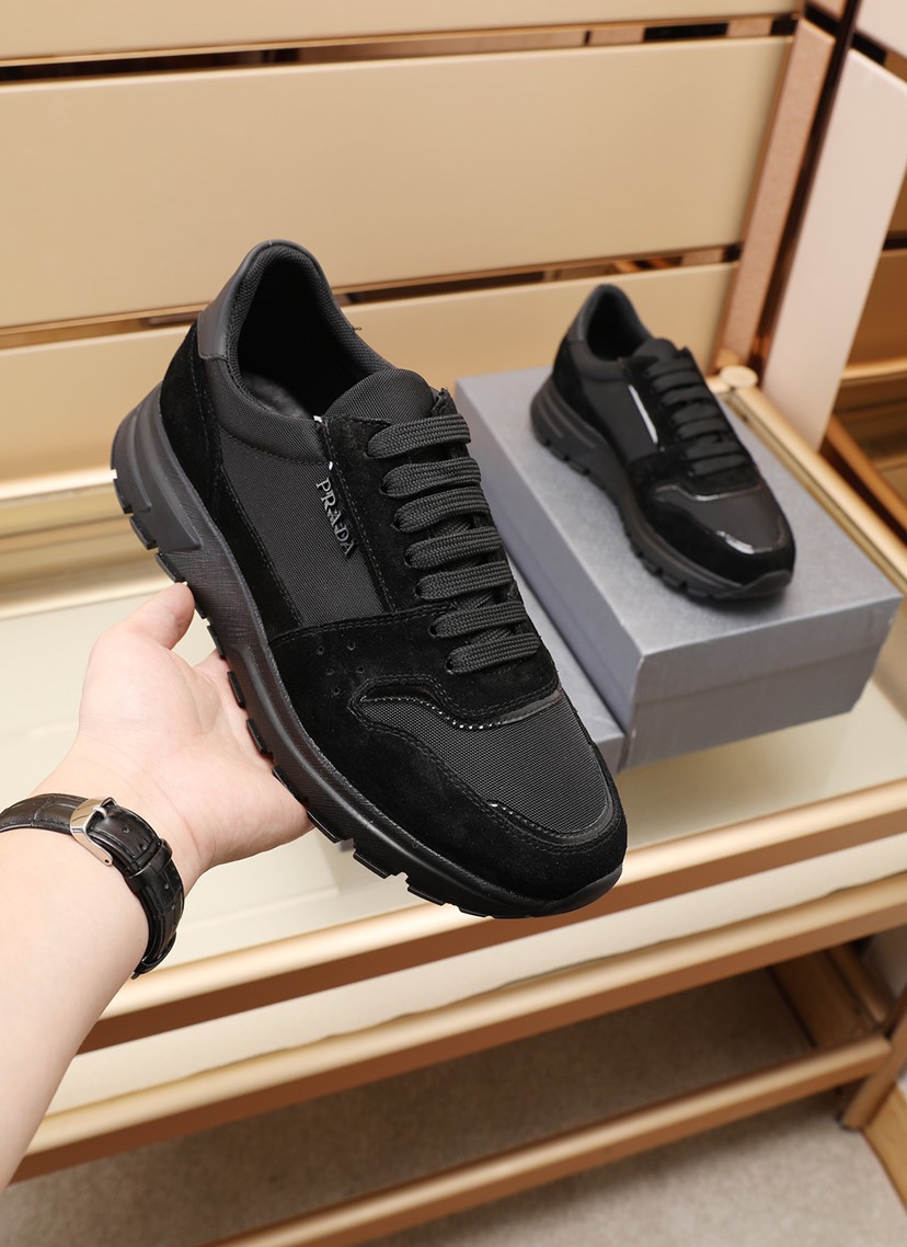 Prada Low Top sneaker 25 - vstockx
