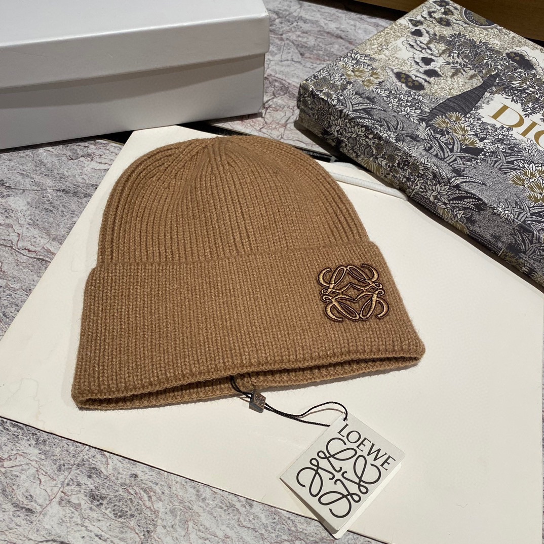 Streetwear Hat LOEWE 328907 - vstockx
