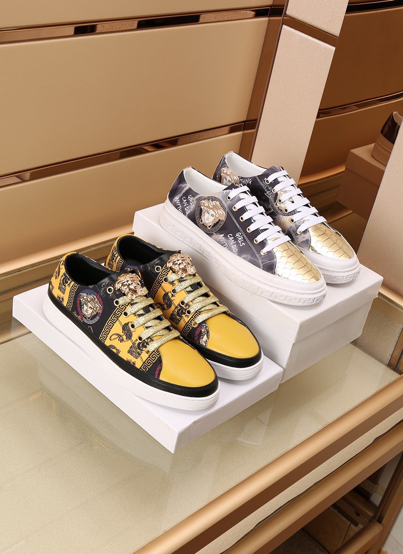 Versace Greca Sneaker 25 - vstockx