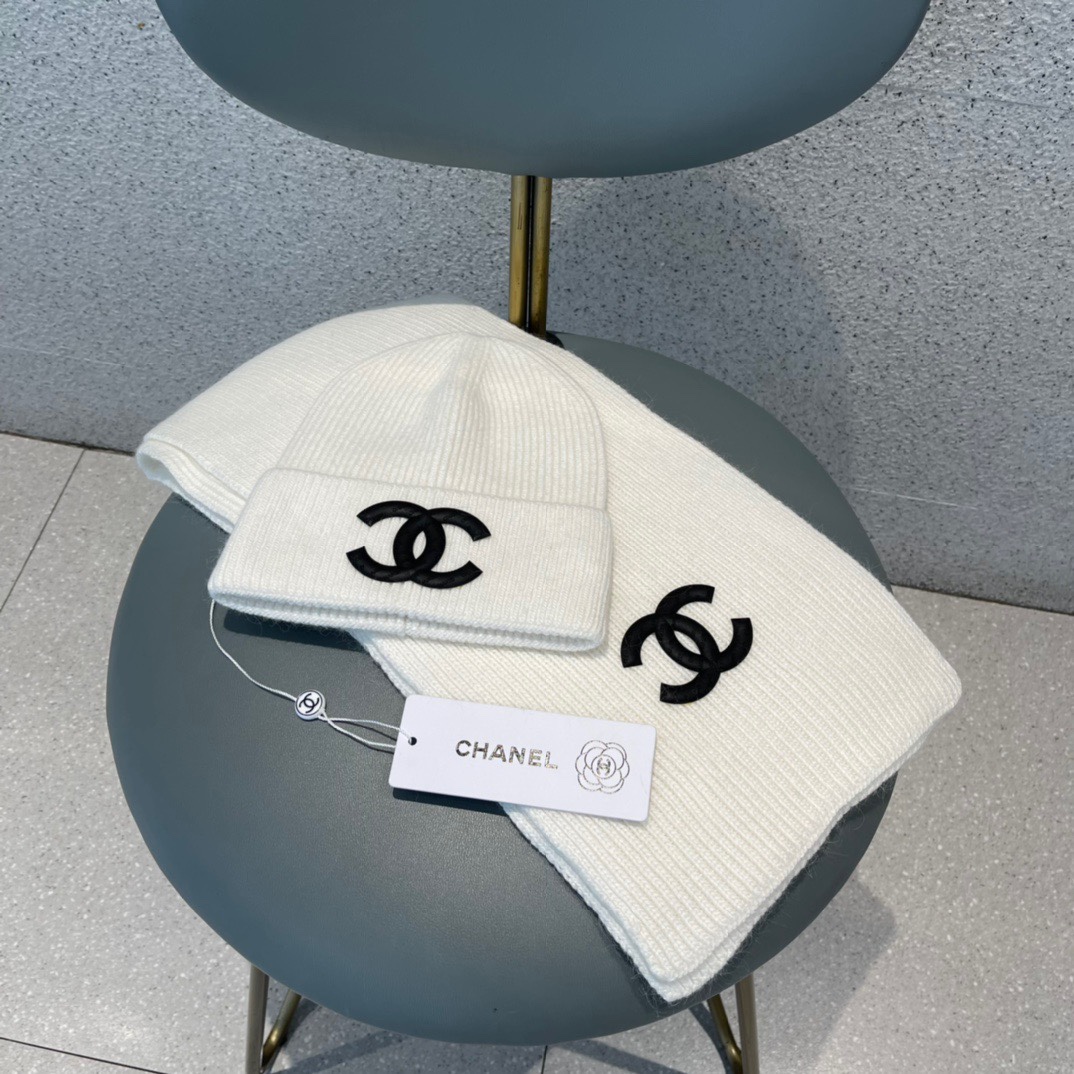 Hat & Scarf Chanel 4 - vstockx