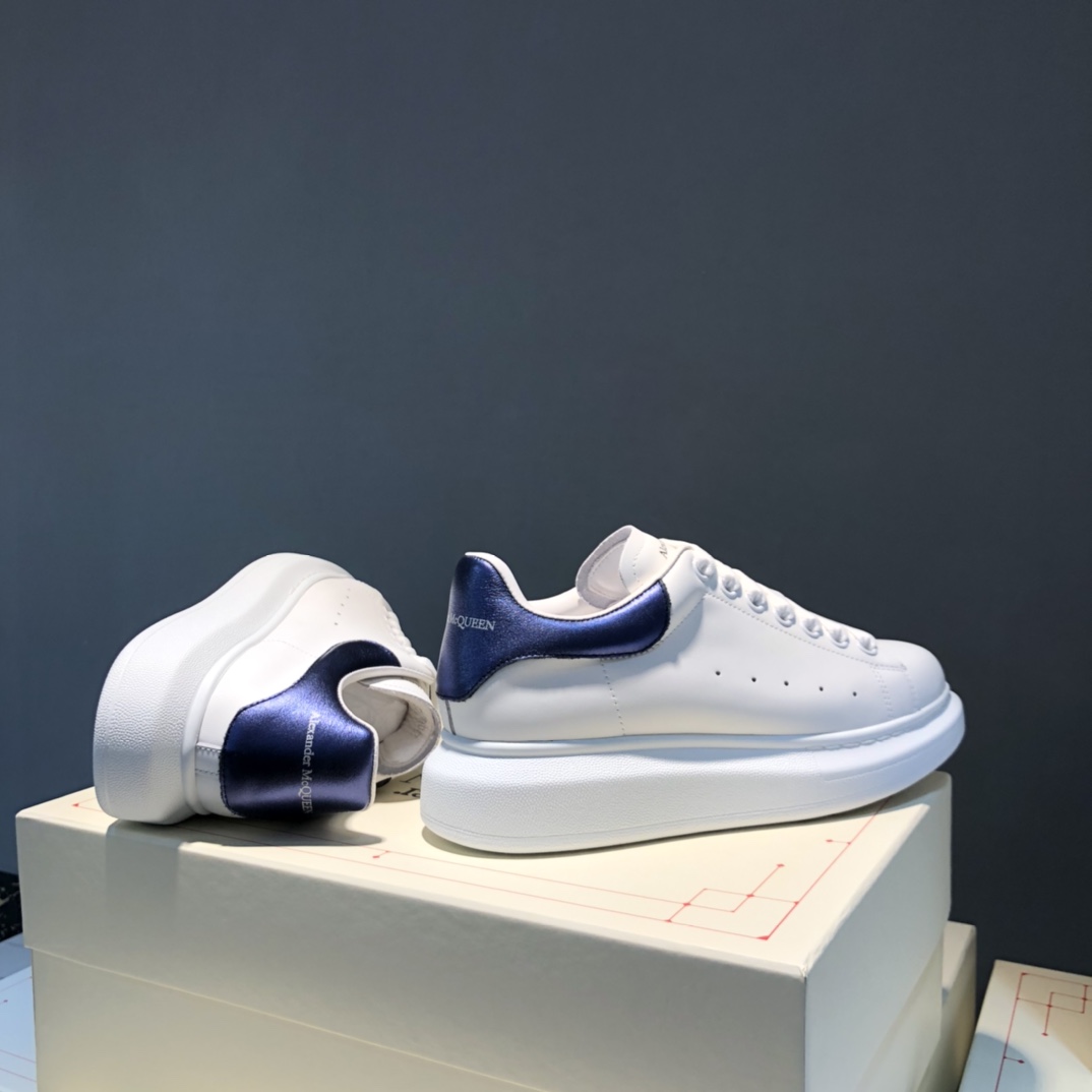 Alexander McQueen Oversized Dark Blue Leather - vstockx