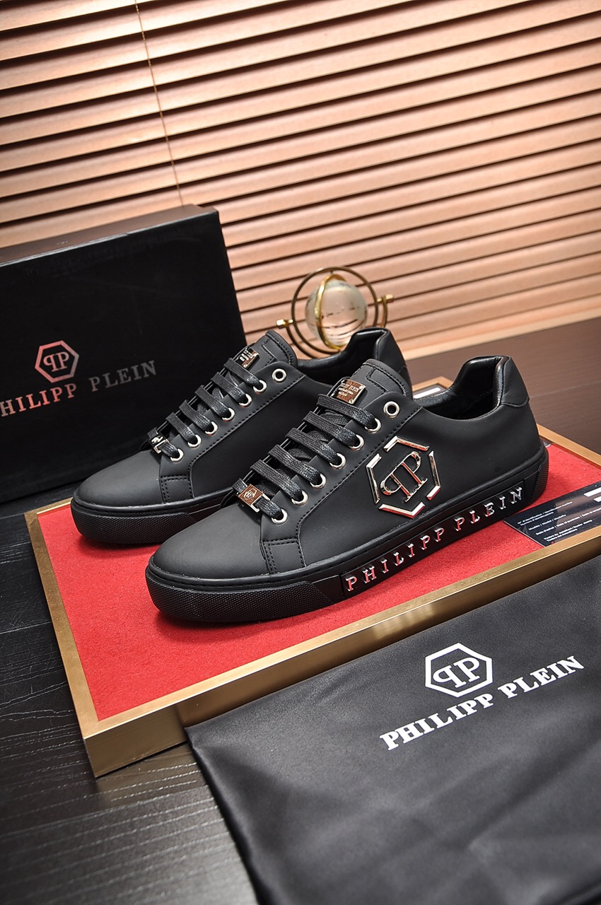 Philipp Plein Low Top Sneakers 30 - vstockx