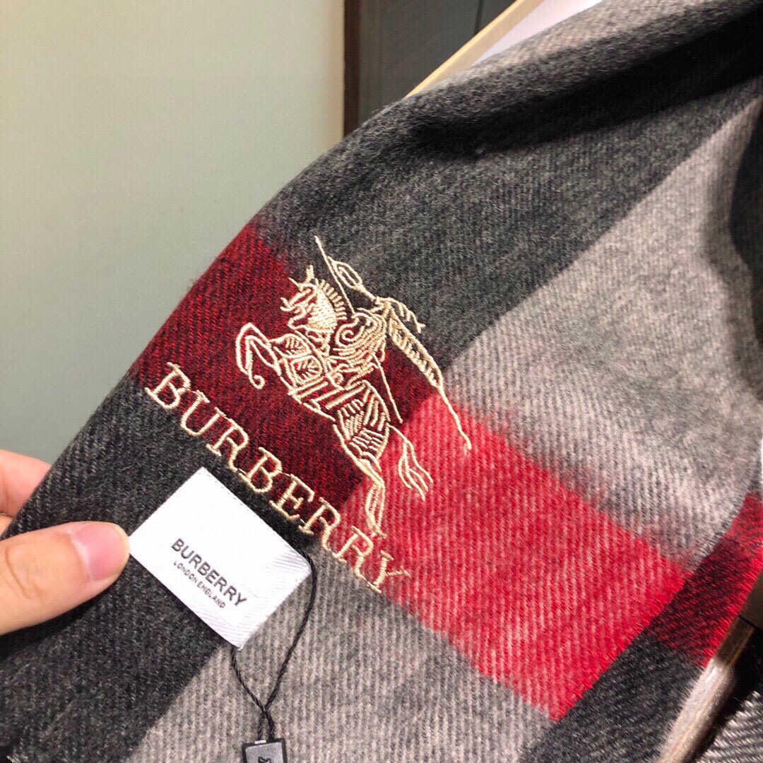 Streetwear Scarf Burberry 329071 size:180*35cm - vstockx