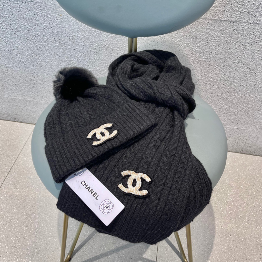 Hat & Scarf Chanel 5 - vstockx