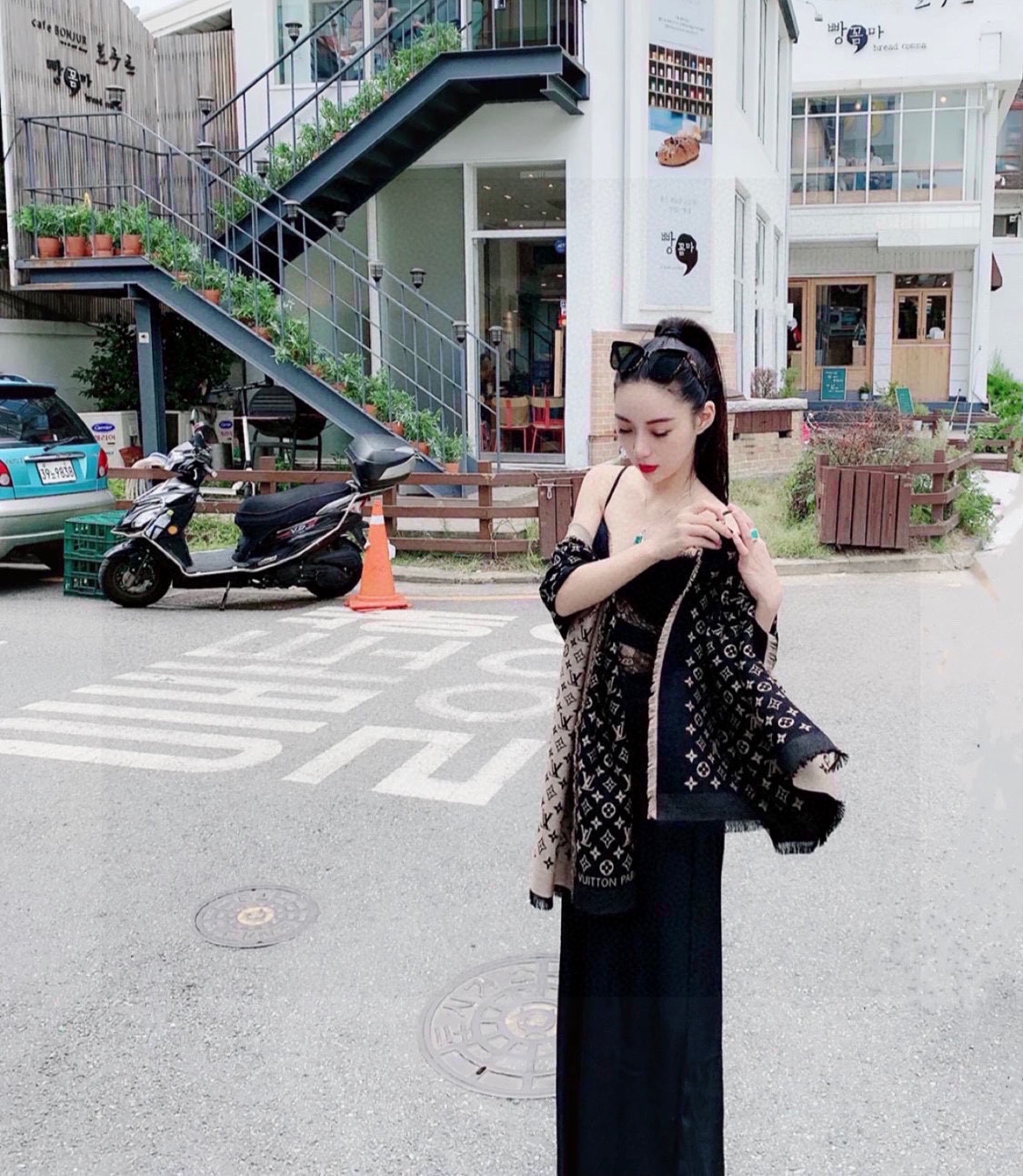 Streetwear Scarf LV 328954 SIZE:70*200cm - vstockx