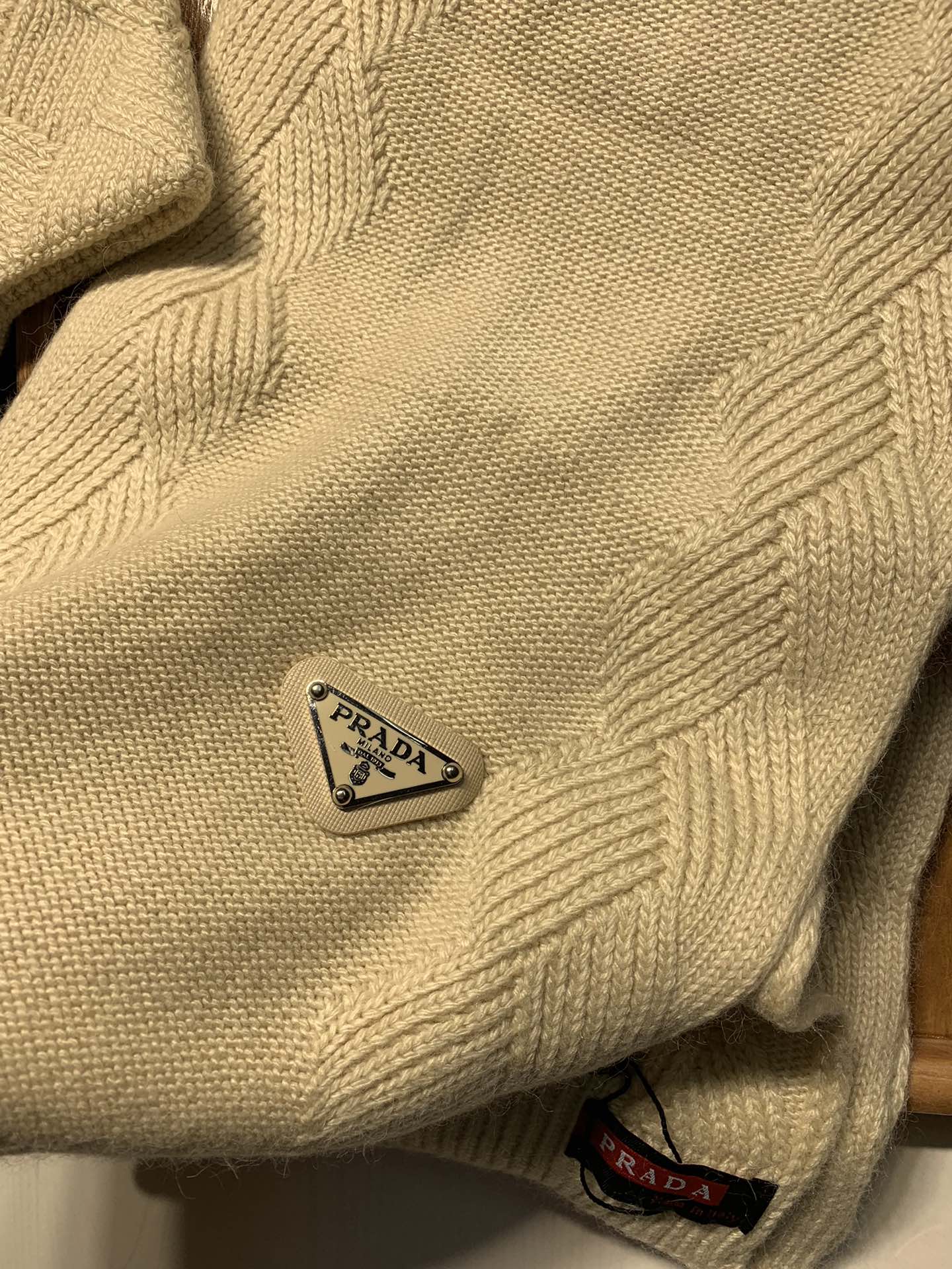 Hat & Scarf Prada 2 - vstockx