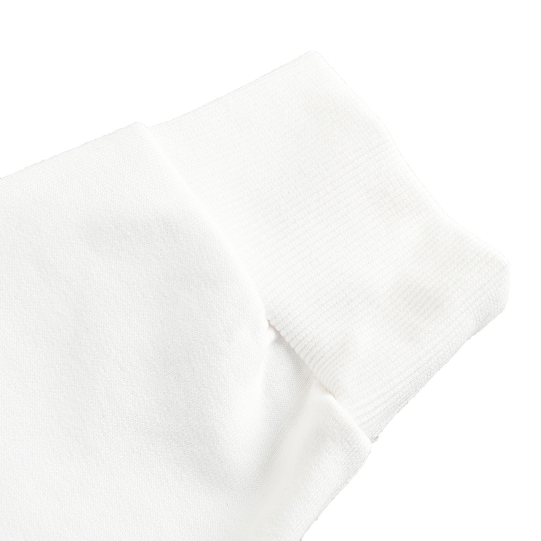 Clothes Burberry 822 - vstockx