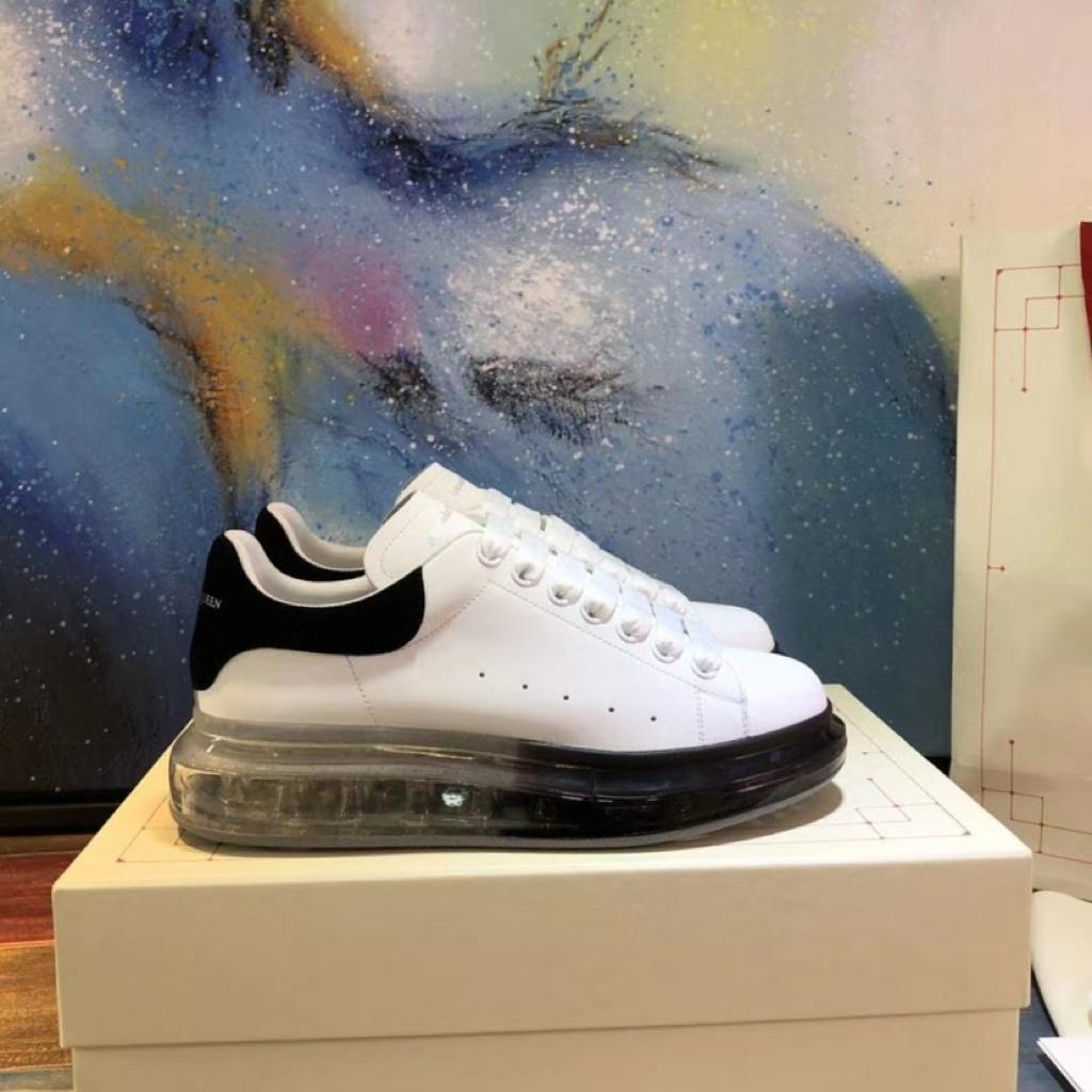 Alexander McQueen Oversized Black Sole White - vstockx