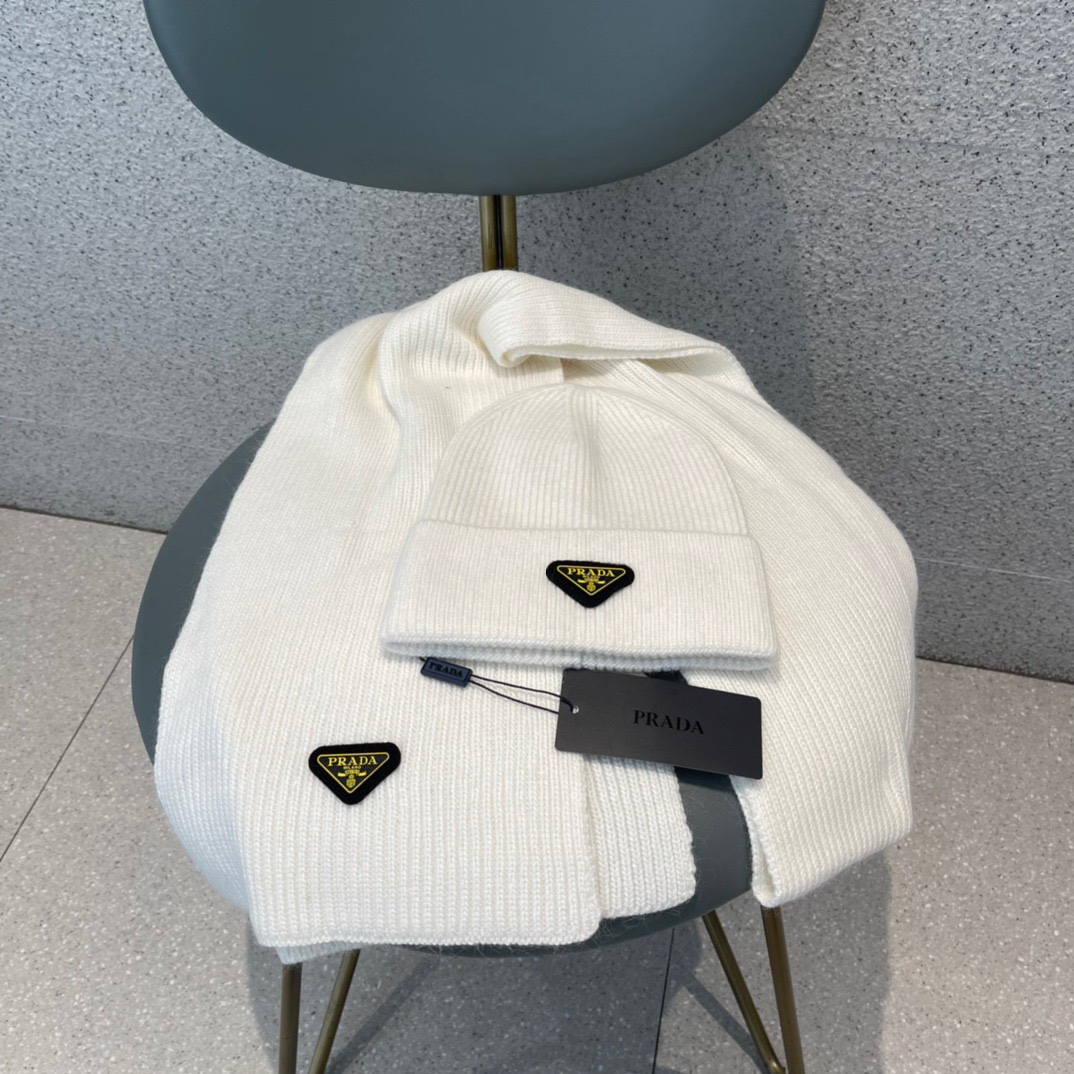 Hat & Scarf Prada 4 - vstockx