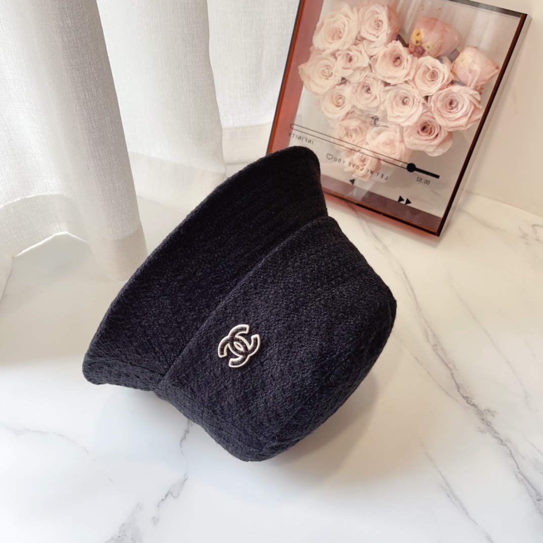 Streetwear Hat Chanel 329365 - vstockx