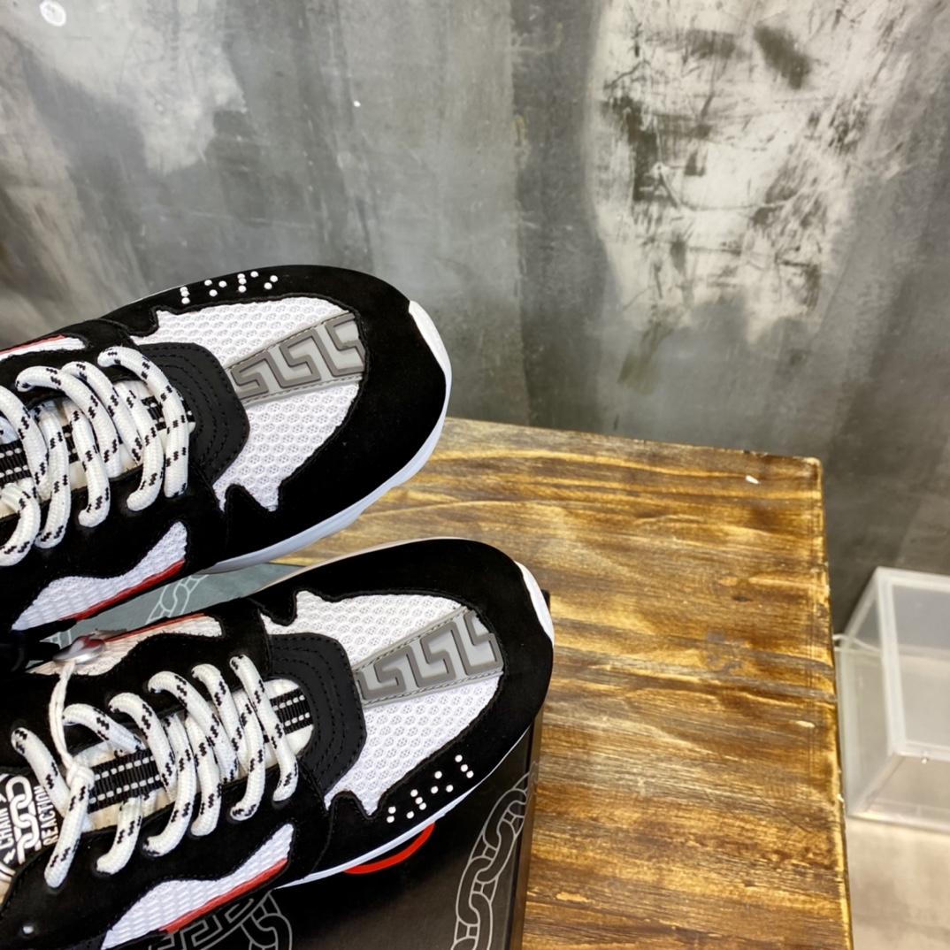Versace Chain Reaction 2 Black Red - vstockx