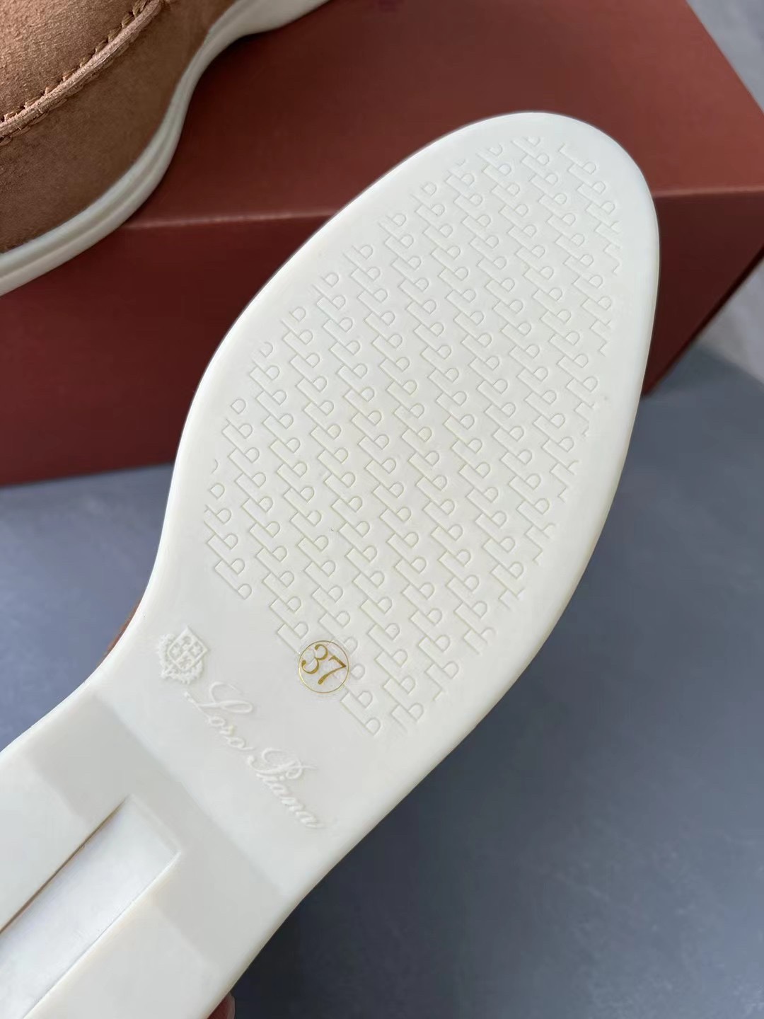 Loro Piana shoes 226 - vstockx