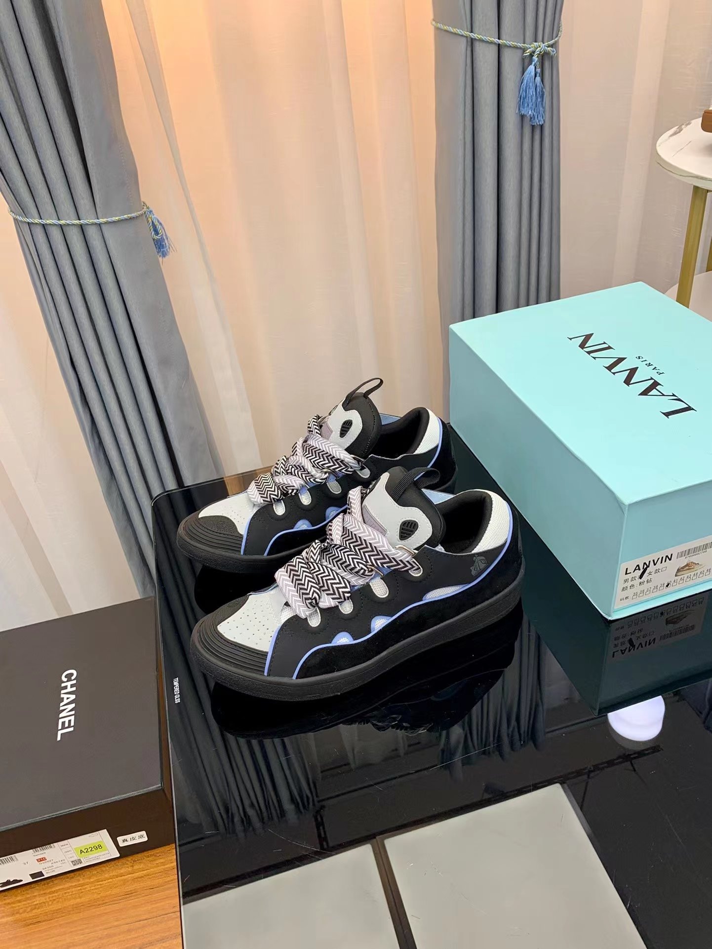 Lanvin Leather Curb black and white - vstockx