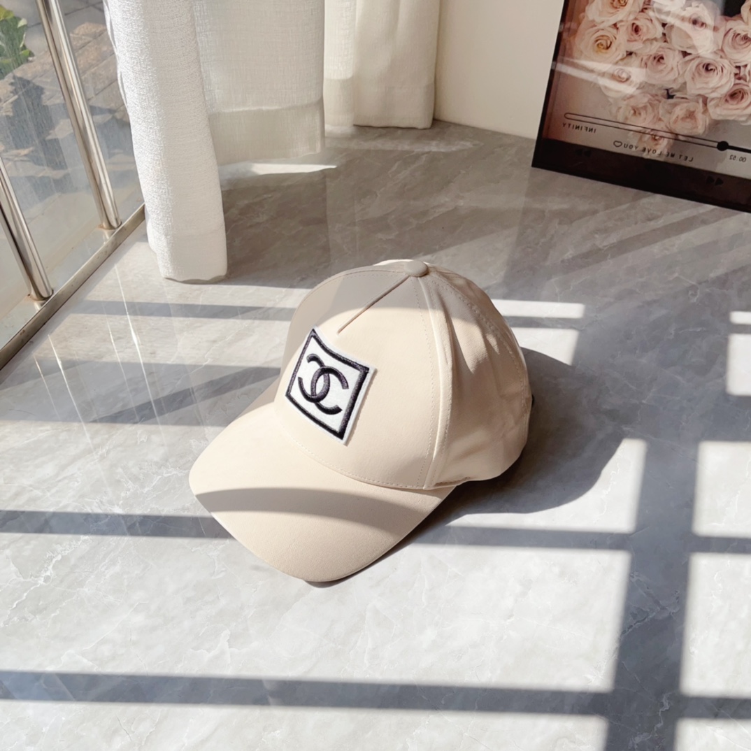 Streetwear Hat Chanel 329375 - vstockx
