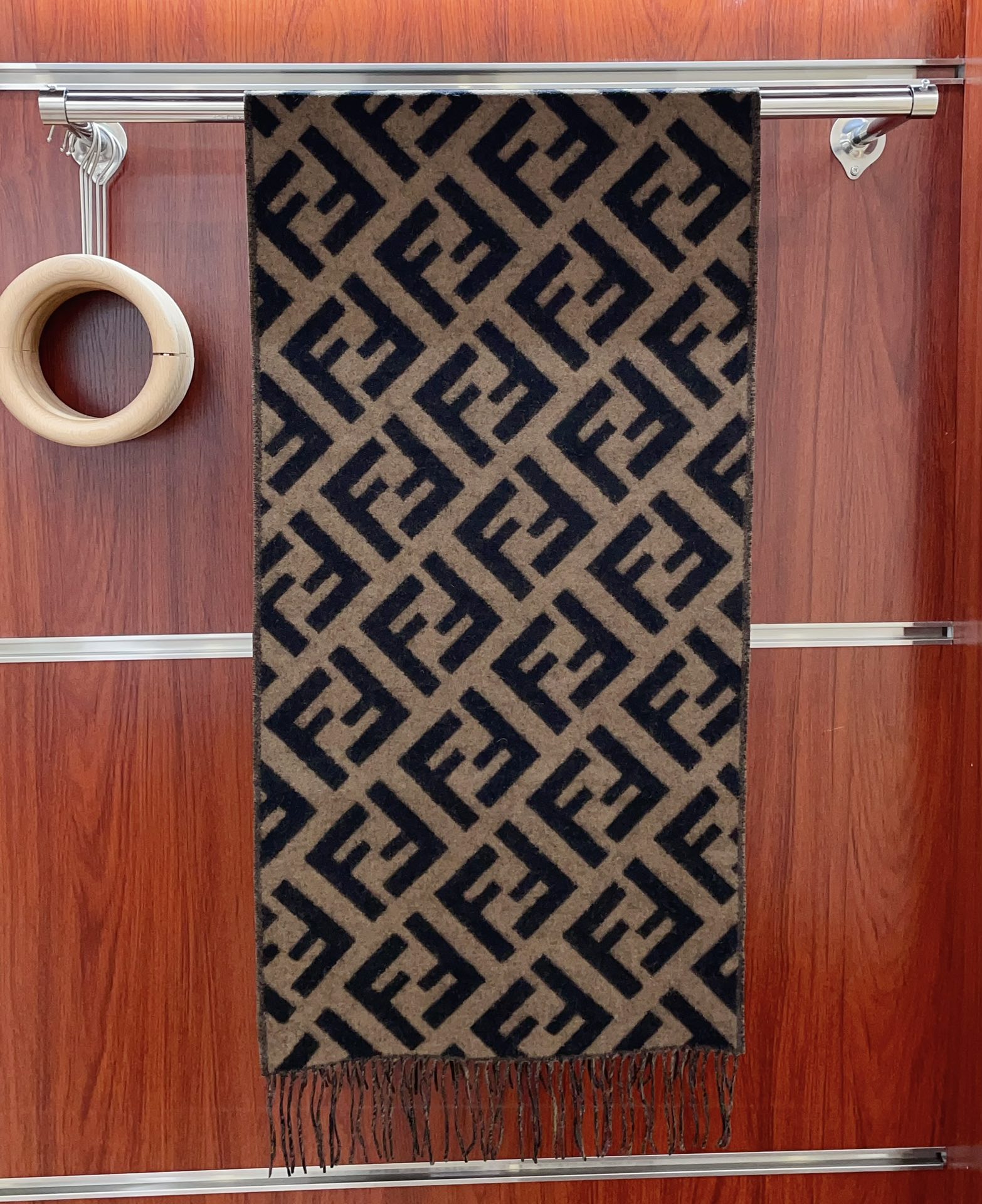 Streetwear Hat Fendi 328876 - vstockx