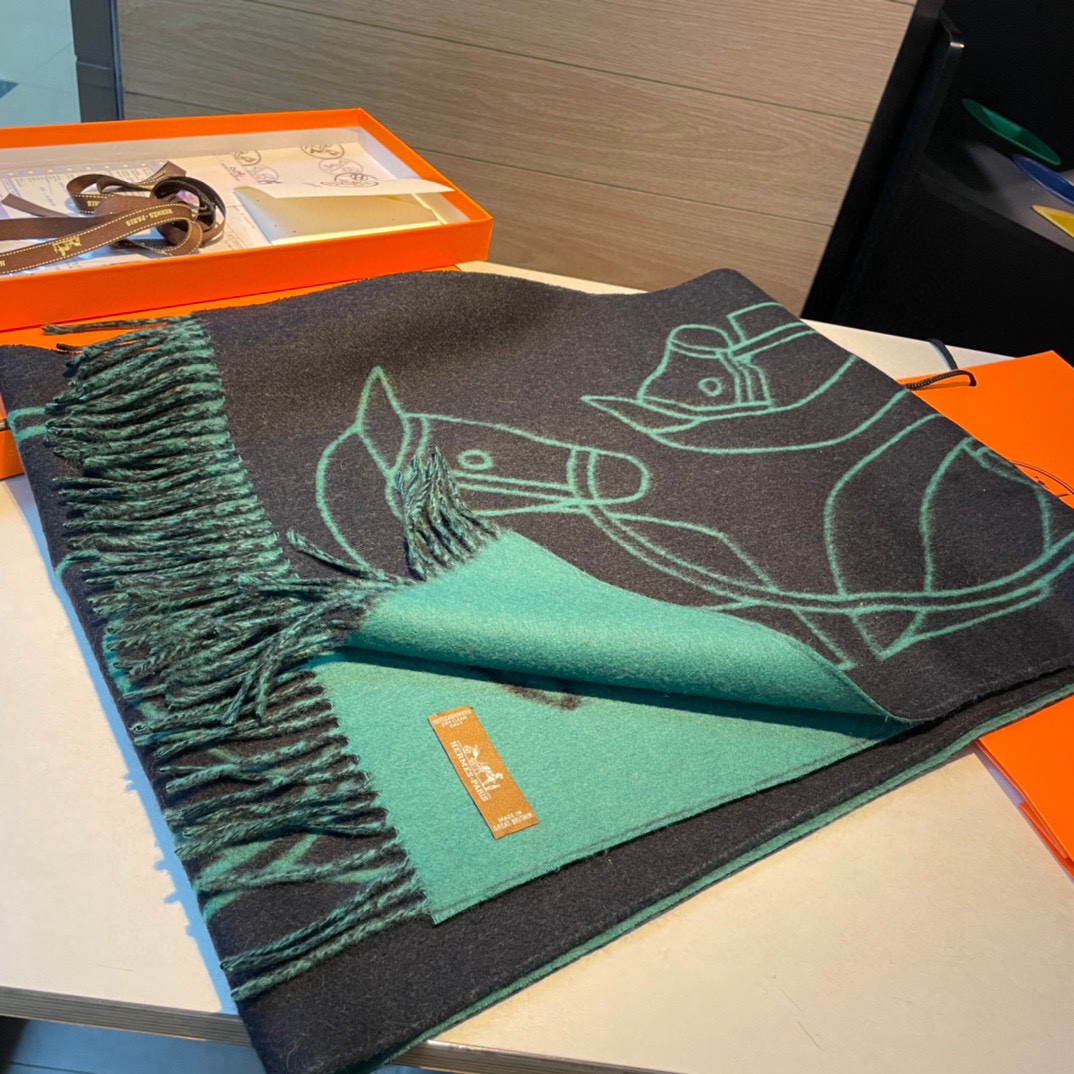 Streetwear Scarf Hermes 329020 SIZE:40*195CM - vstockx