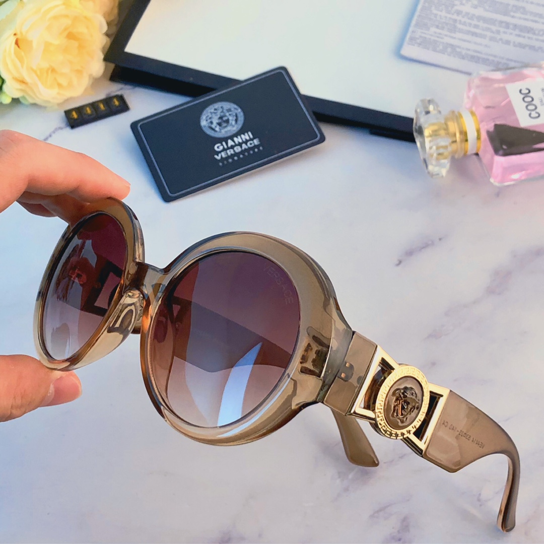 Sunglasses Versace 1 - vstockx