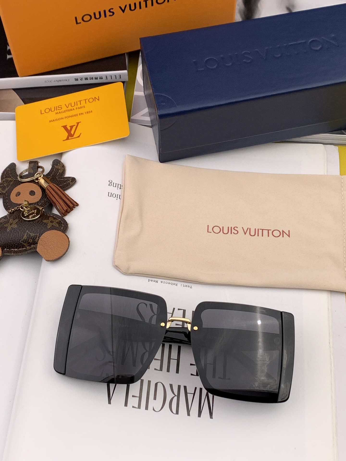 Sunglasses Louis Vuitton L07702 - vstockx