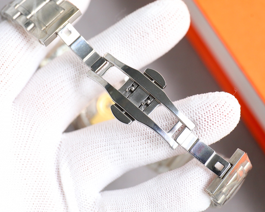 Watches Longines 322371 size:40*12 mm - vstockx