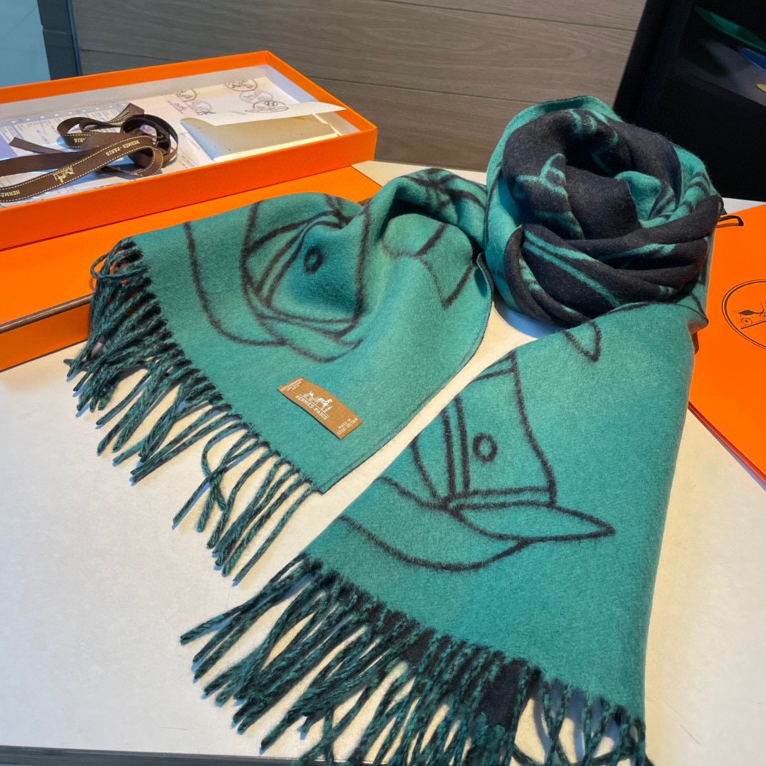 Streetwear Scarf Hermes 329020 SIZE:40*195CM - vstockx