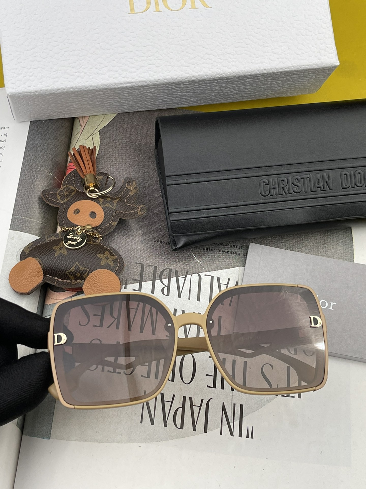 sunglasses Dior D5492 - vstockx