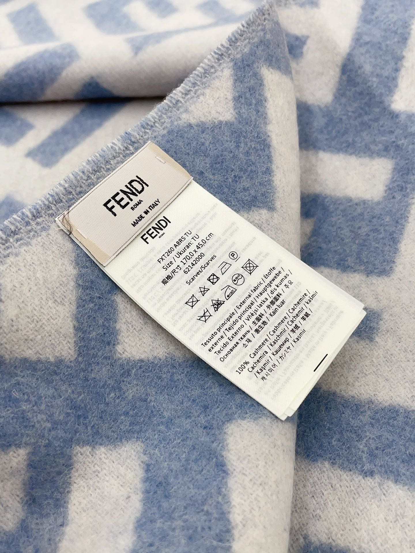 Streetwear Hat Fendi 328871 - vstockx