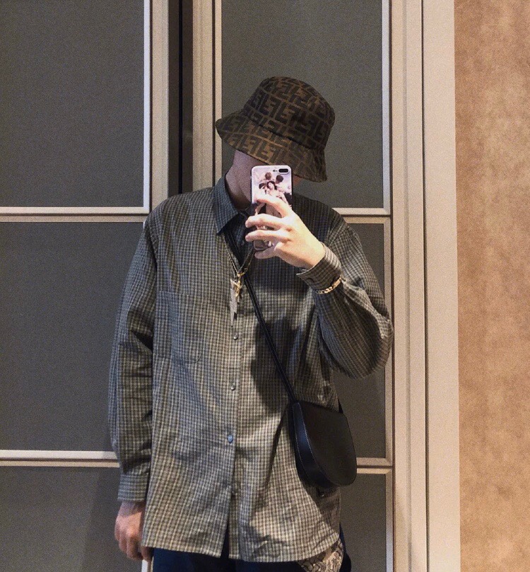 Streetwear Hat Fendi 329369 - vstockx