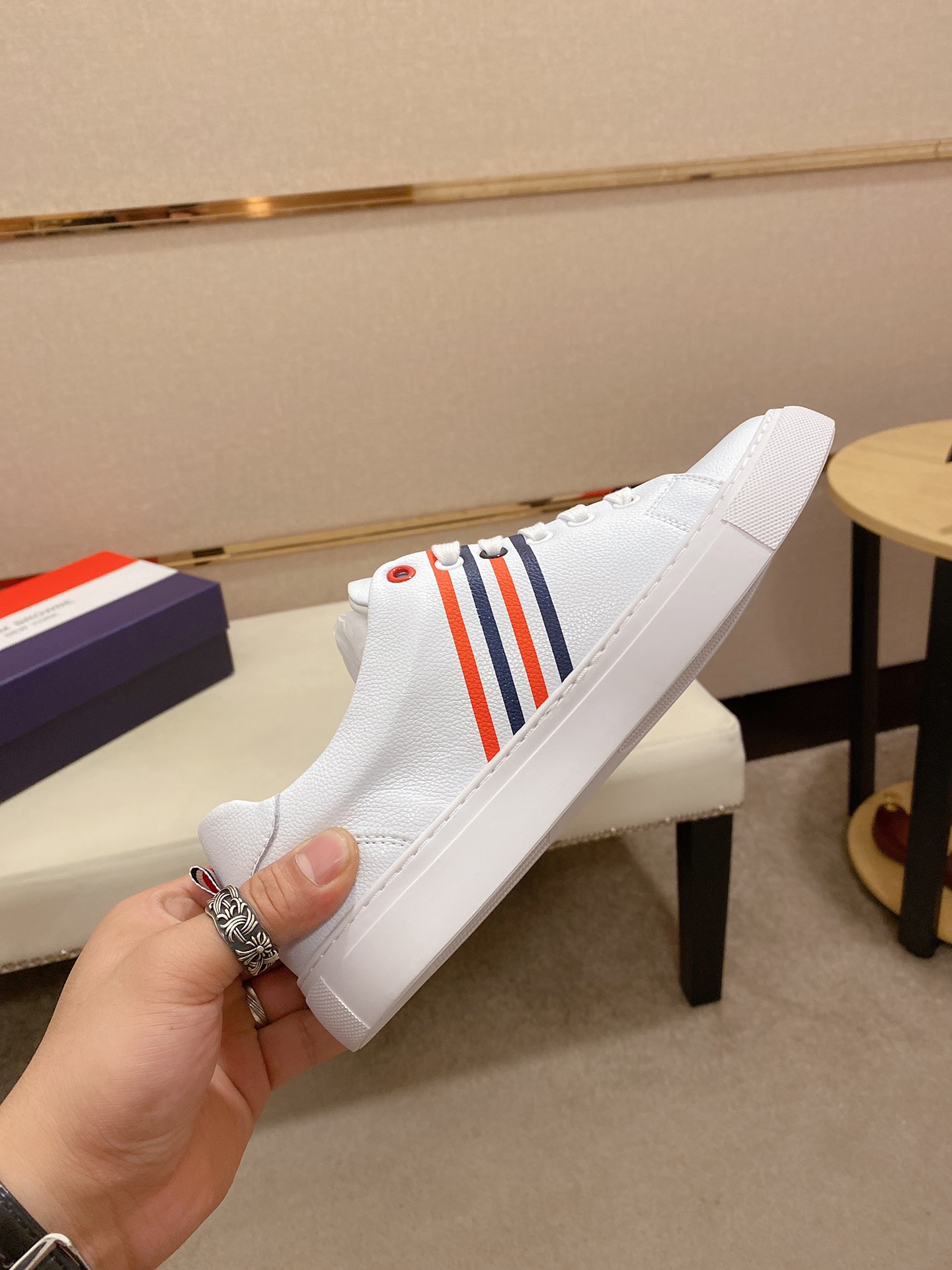 Thom Browne Low Top Sneaker 10 - vstockx