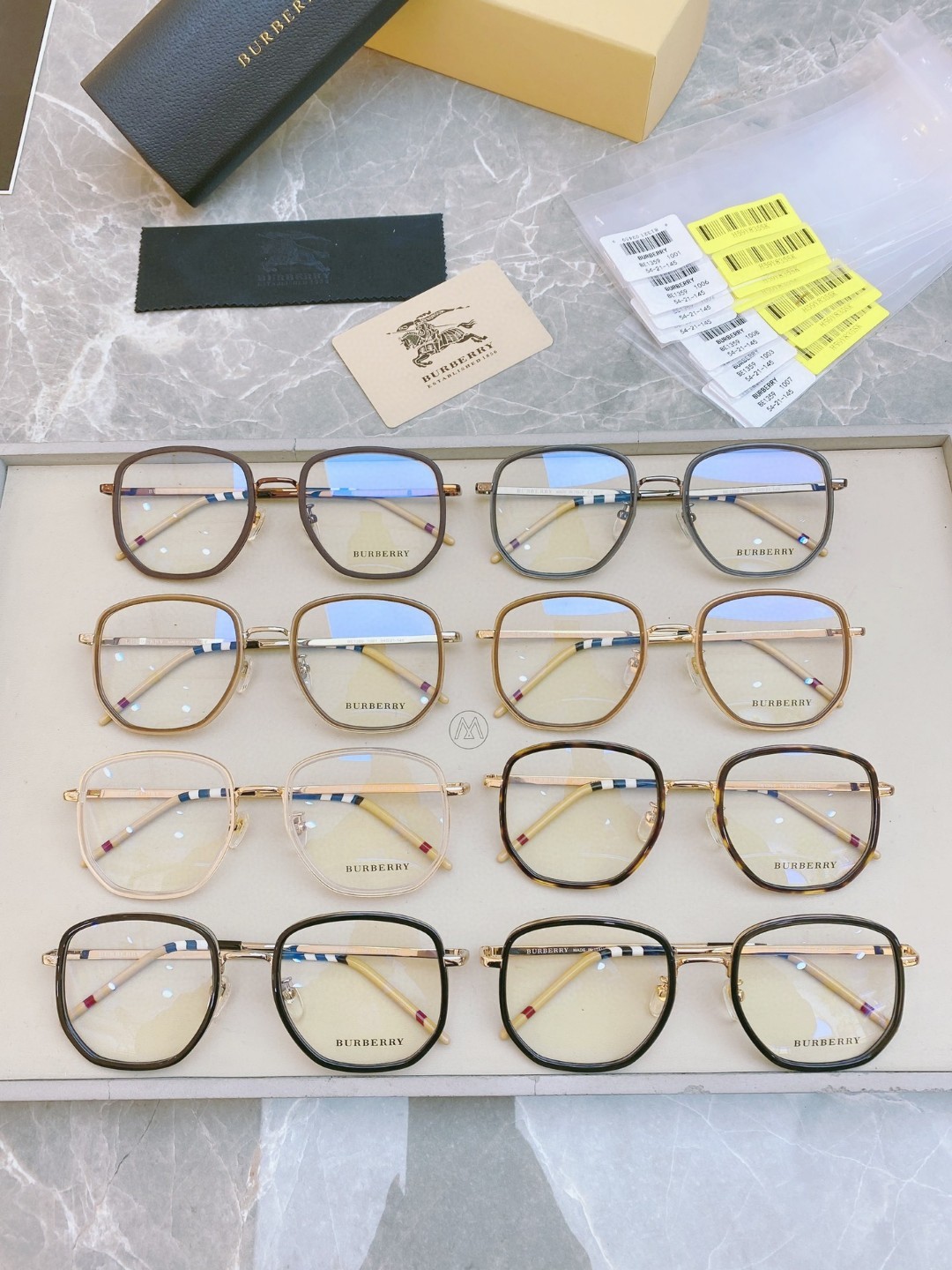Sunglasses Burberry SIZE:54��21-145 - vstockx