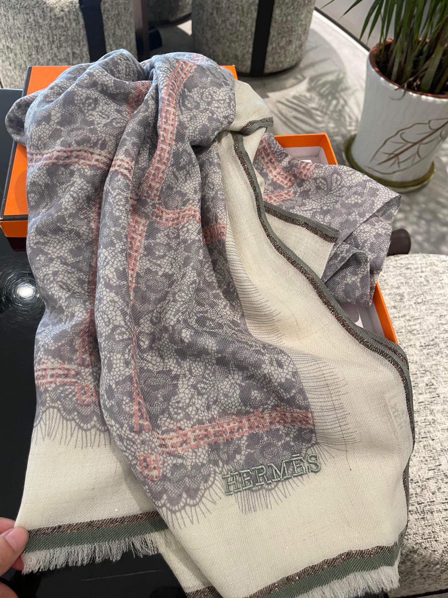 Streetwear Scarf Hermes 328935 SIZE:90*200cm - vstockx