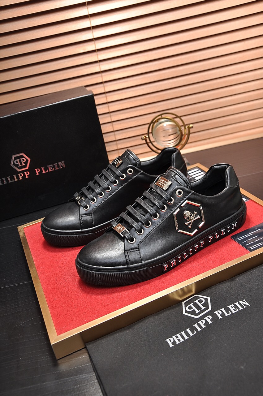 Philipp Plein Low Top Sneakers 37 - vstockx