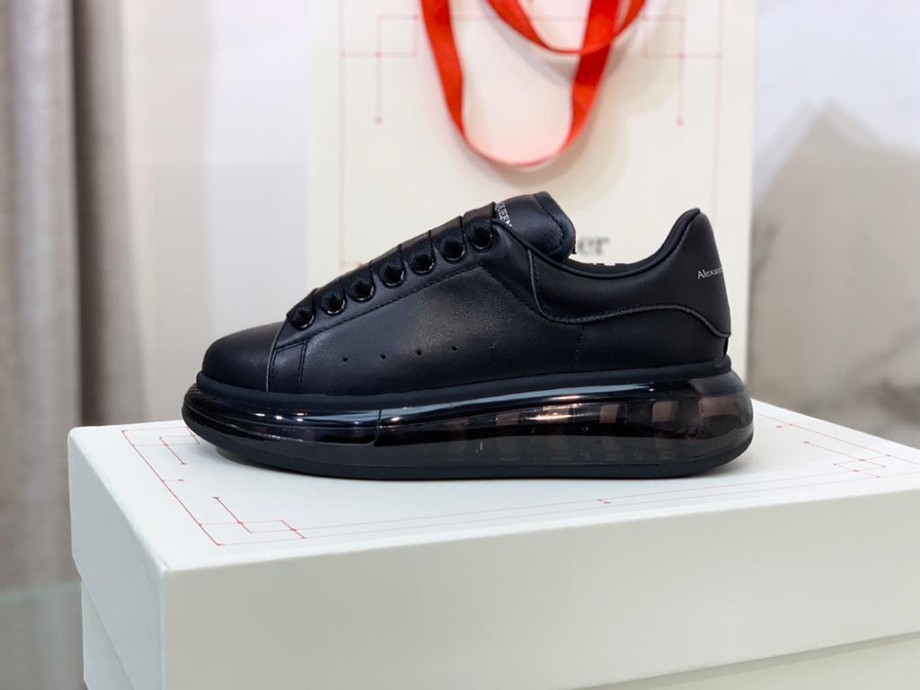 Alexander McQueen Oversized Black Shiny Sole - vstockx