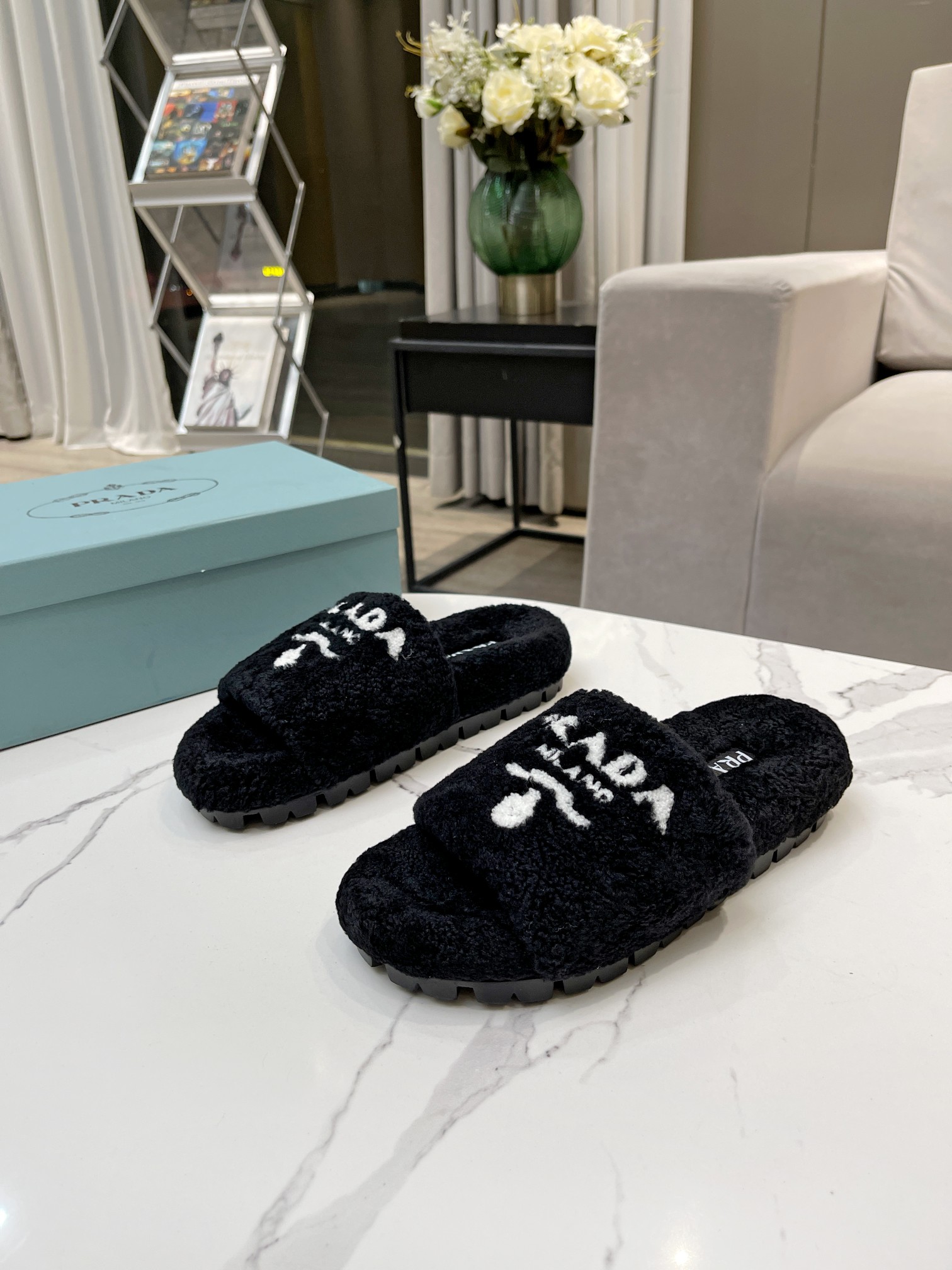 Prada Flat Sandals 4 - vstockx