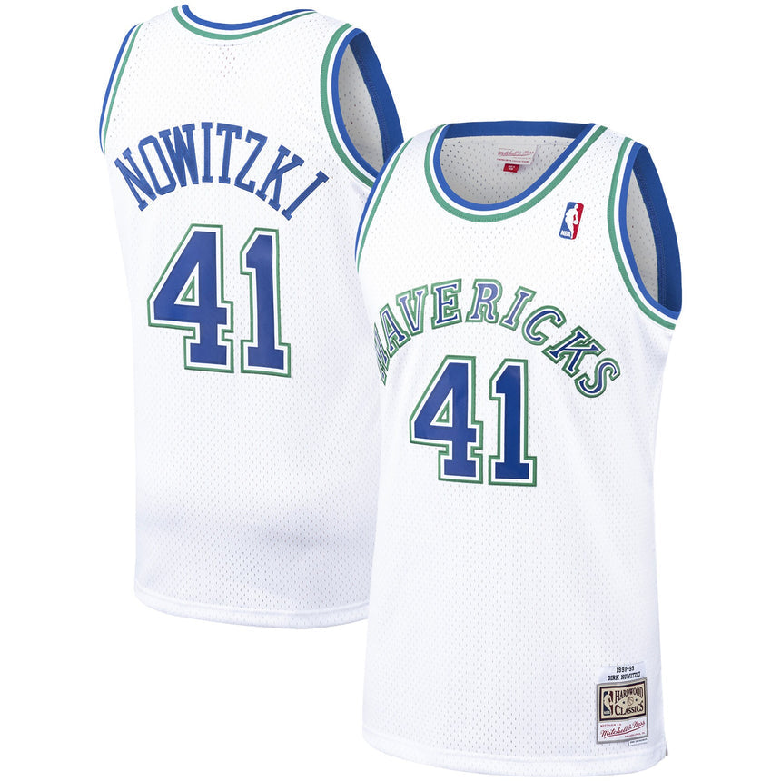 Men's Dirk Nowitzki Dallas Mavericks Mitchell & Ness 1998-99 Hardwood Classics Swingman Jersey - White - vstockx