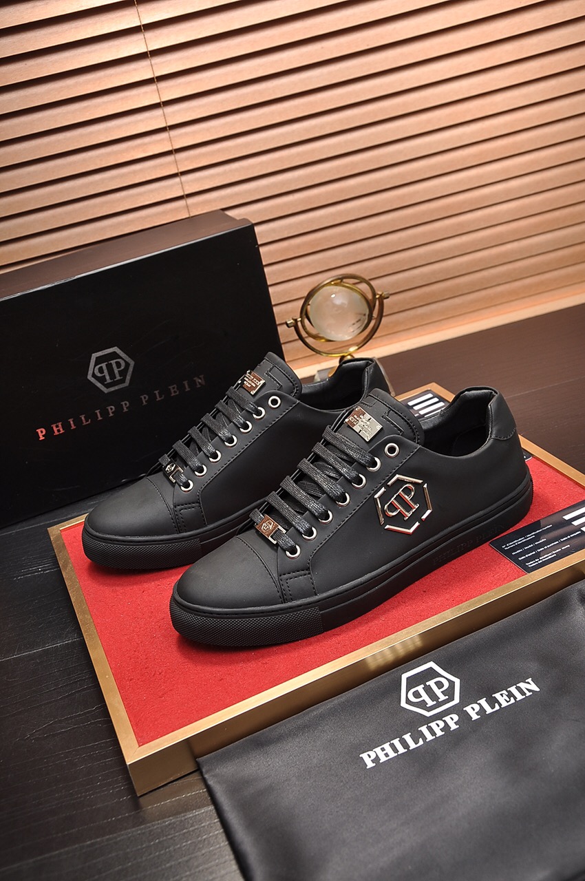 Philipp Plein Low Top Sneakers 29 - vstockx