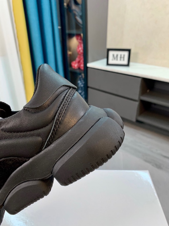 Moncler Low Top Sneaker 3 - vstockx