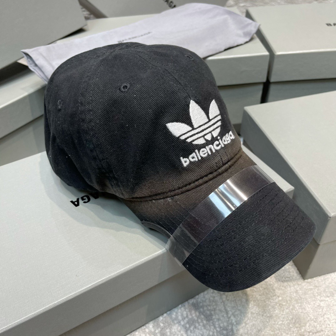 Streetwear Hat & Scarf Balenciaga 6 - vstockx