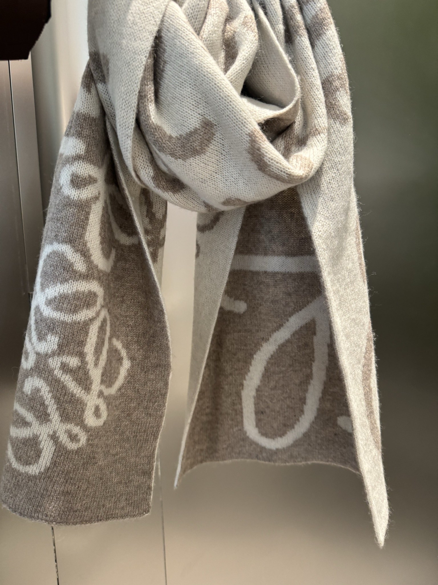 Streetwear Scarf Loewe 328961 SIZE:180×30cm - vstockx