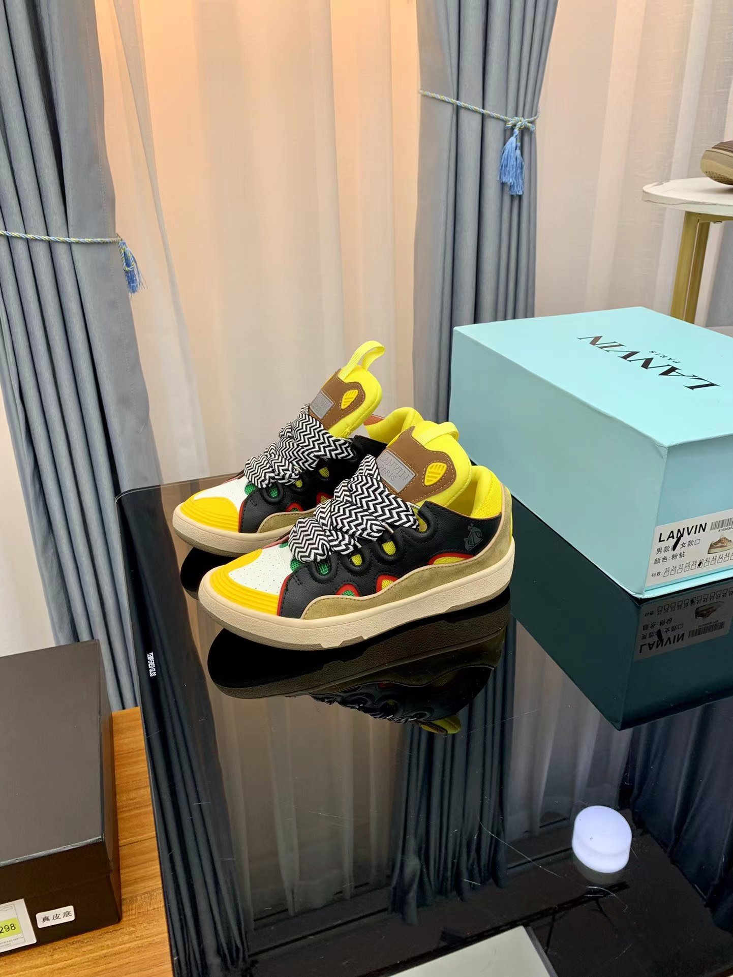 Lanvin Leather Curb Egg yolk black - vstockx