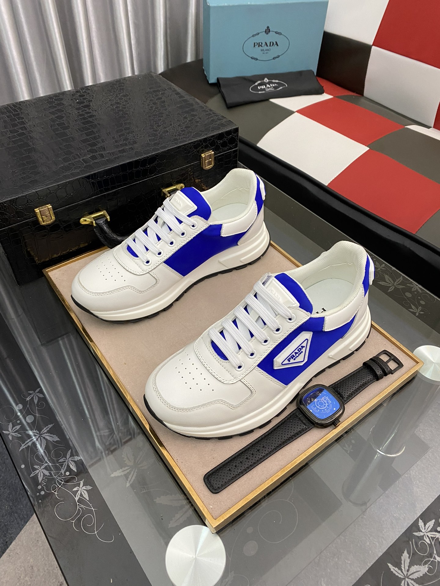 Prada Low Top sneaker 7 - vstockx