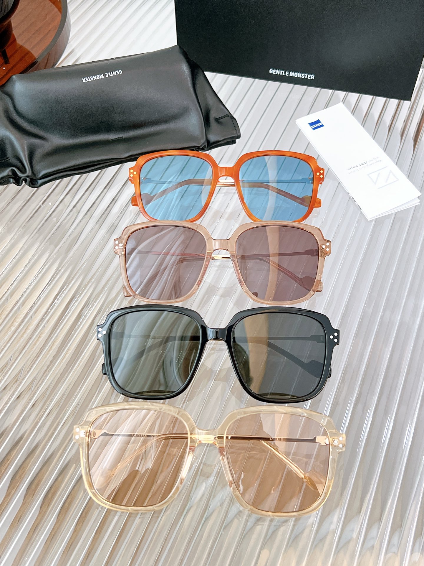 Sunglasses   MILLIE size��58-19-142 - vstockx