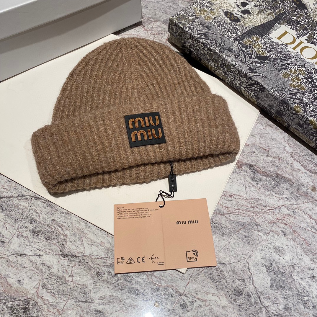 Streetwear Hat Miu 328908 - vstockx
