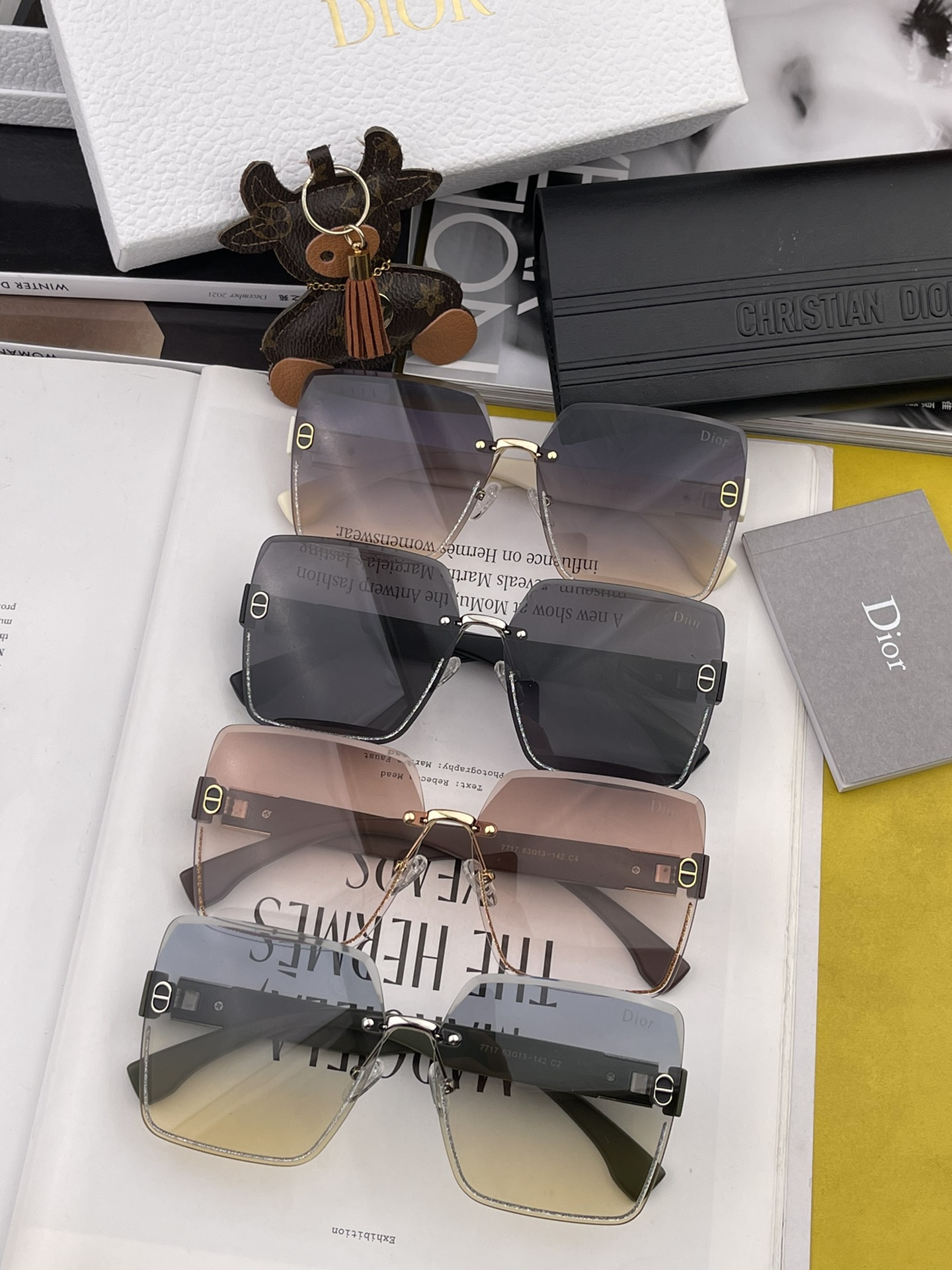 sunglasses Dior D7771 - vstockx