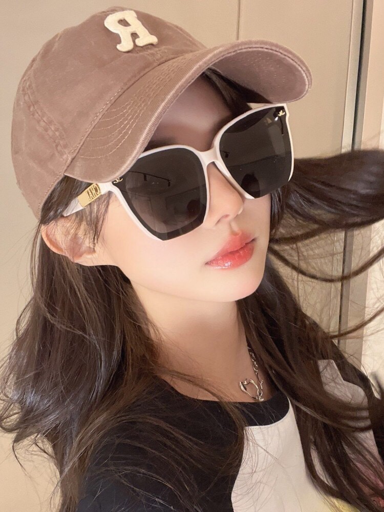 Sunglasses Celine CH0775 - vstockx