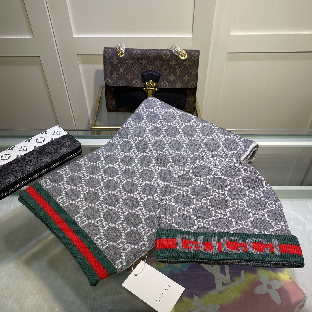 Hat & Scarf Gucci 1 - vstockx