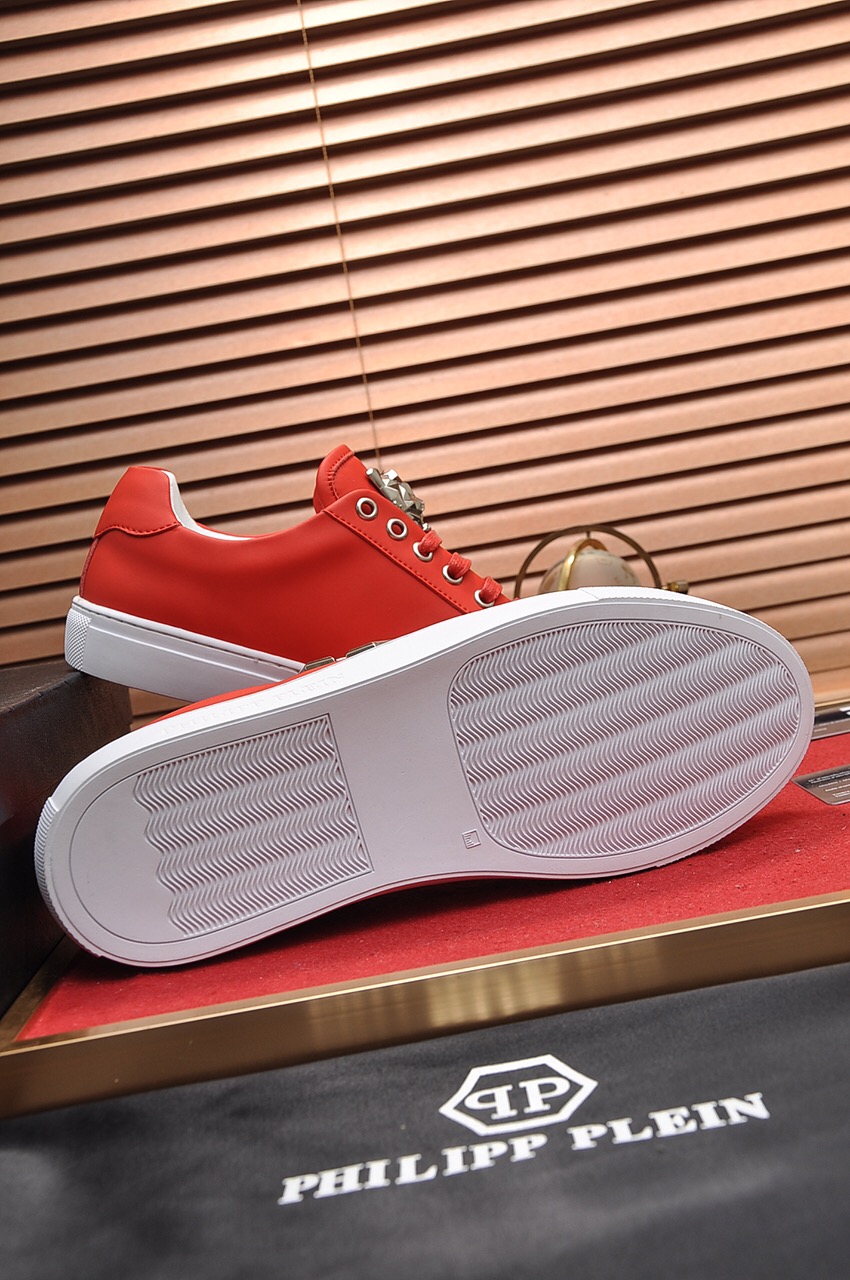 Philipp Plein Low Top Sneakers 13 - vstockx